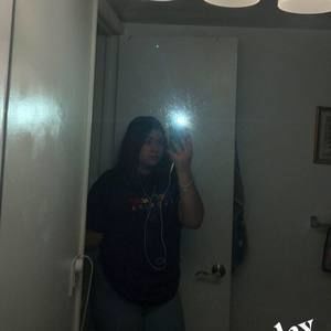 Meet your Posher, Daniela